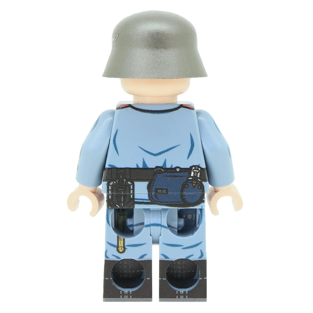 Weekend Blitz 25 Luftwaffe Flak Artilleryman