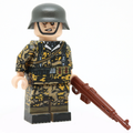 WW2 German Soldier in Oak Camo (G43)