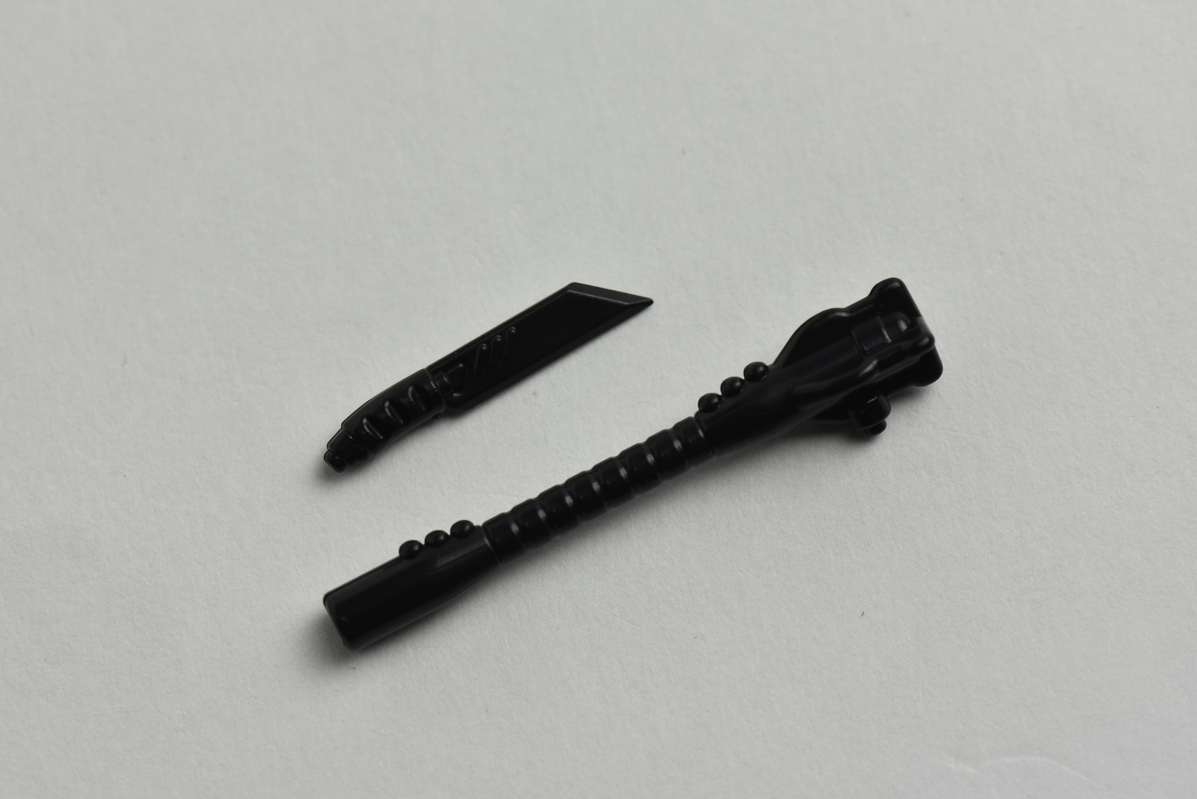 Dark Warrior 2 - Mace & Knife