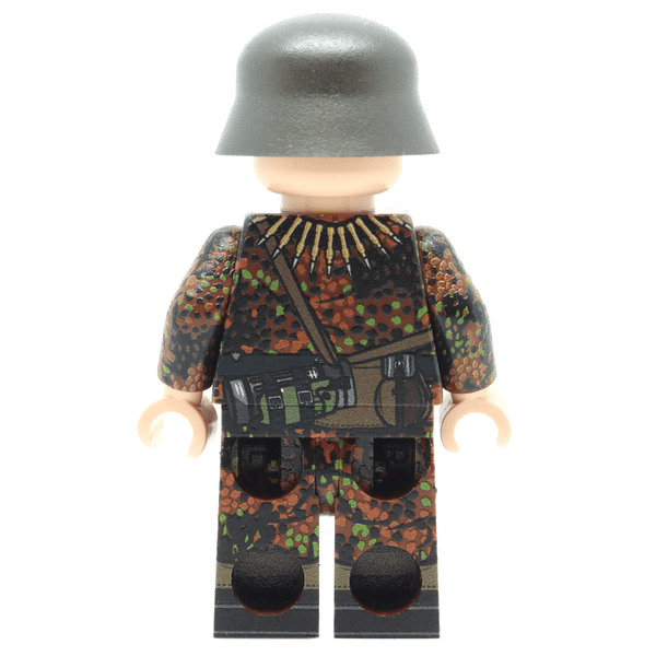 WW2 German in Dot44 (Machine Gun) Dark