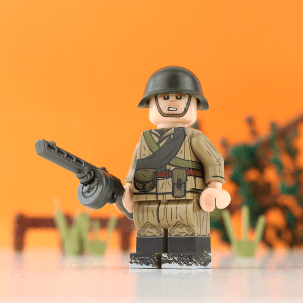 WW2 Soviet Solider in Telogreika (PPSh-41)