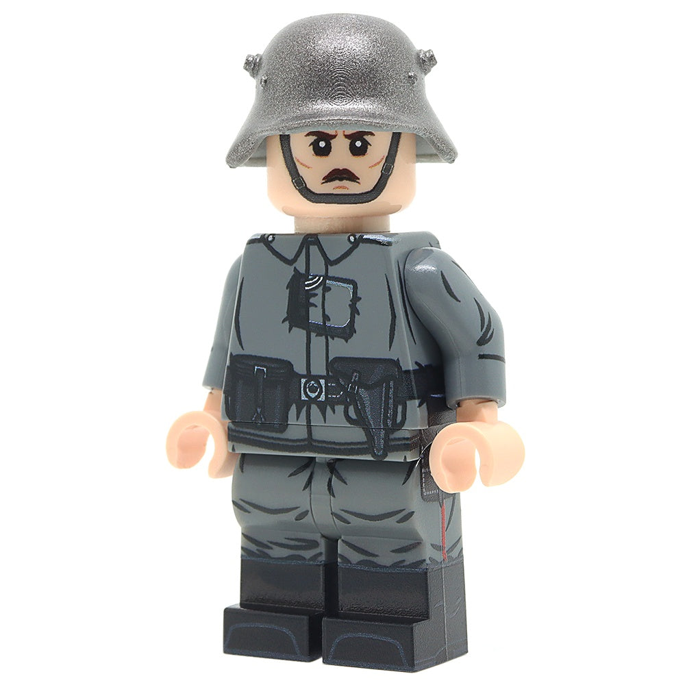 Trench Day 24 - WW1 German Junior Officer (Mid Late)