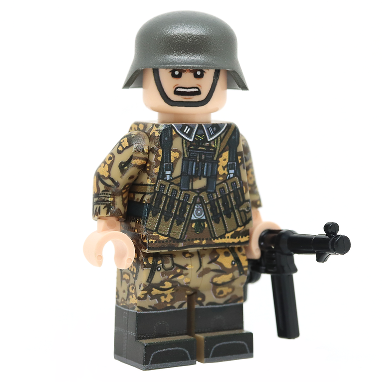 WW2 German NCO in Oak Camo