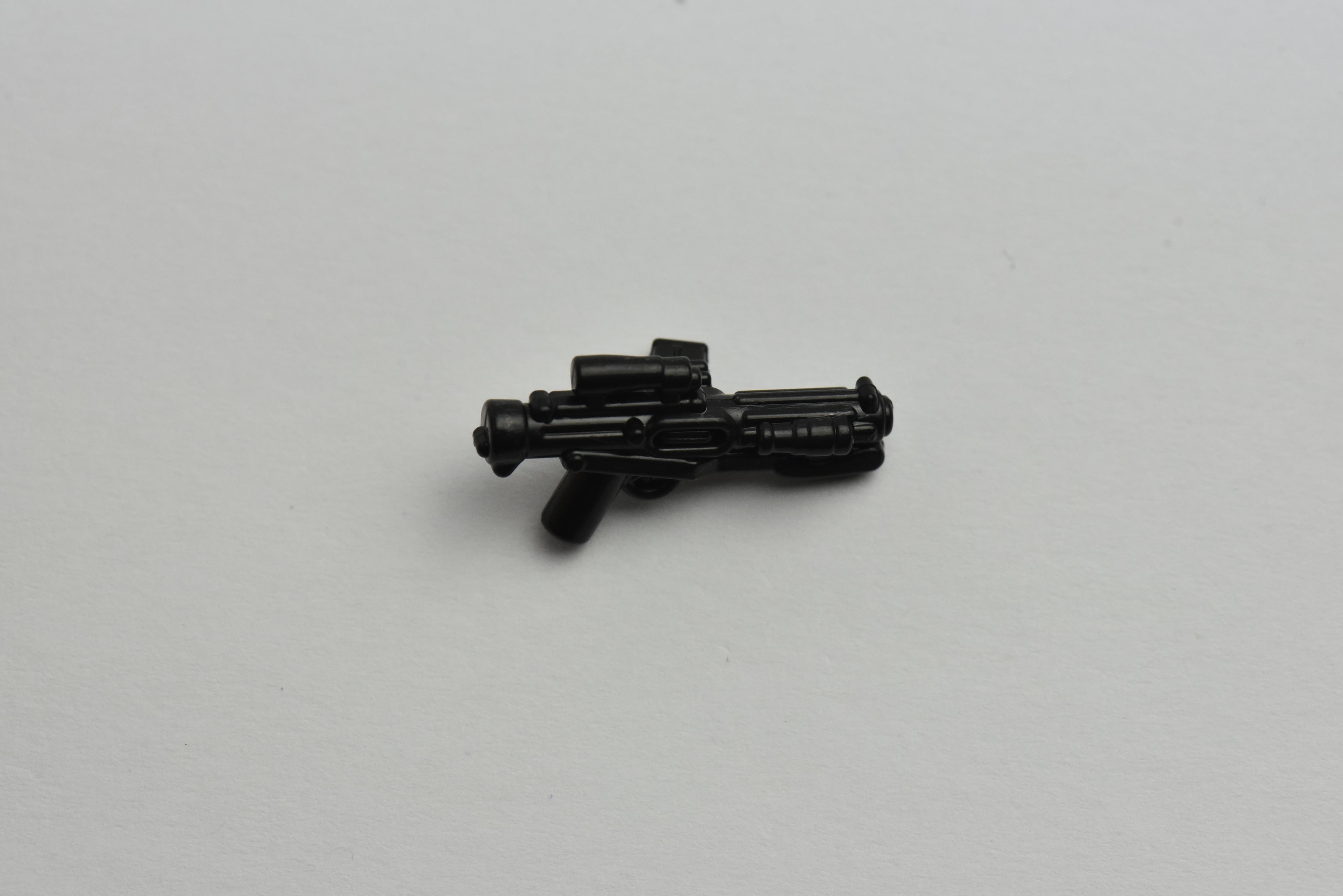 E-11 v2 Blaster Rifle w/Mag (Black)