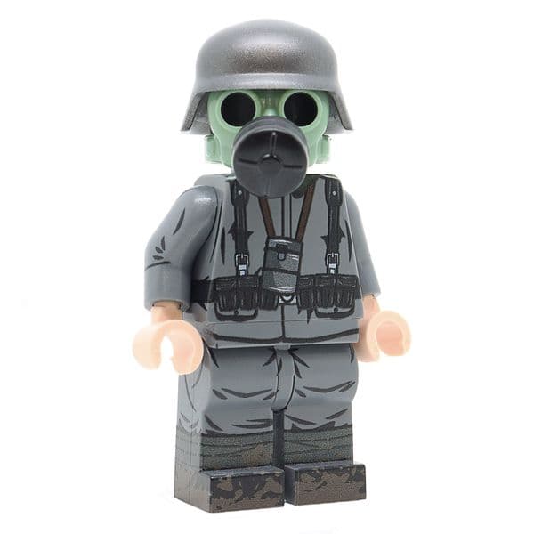 PRE-ORDER WW1 German Soldier with Gas Mask