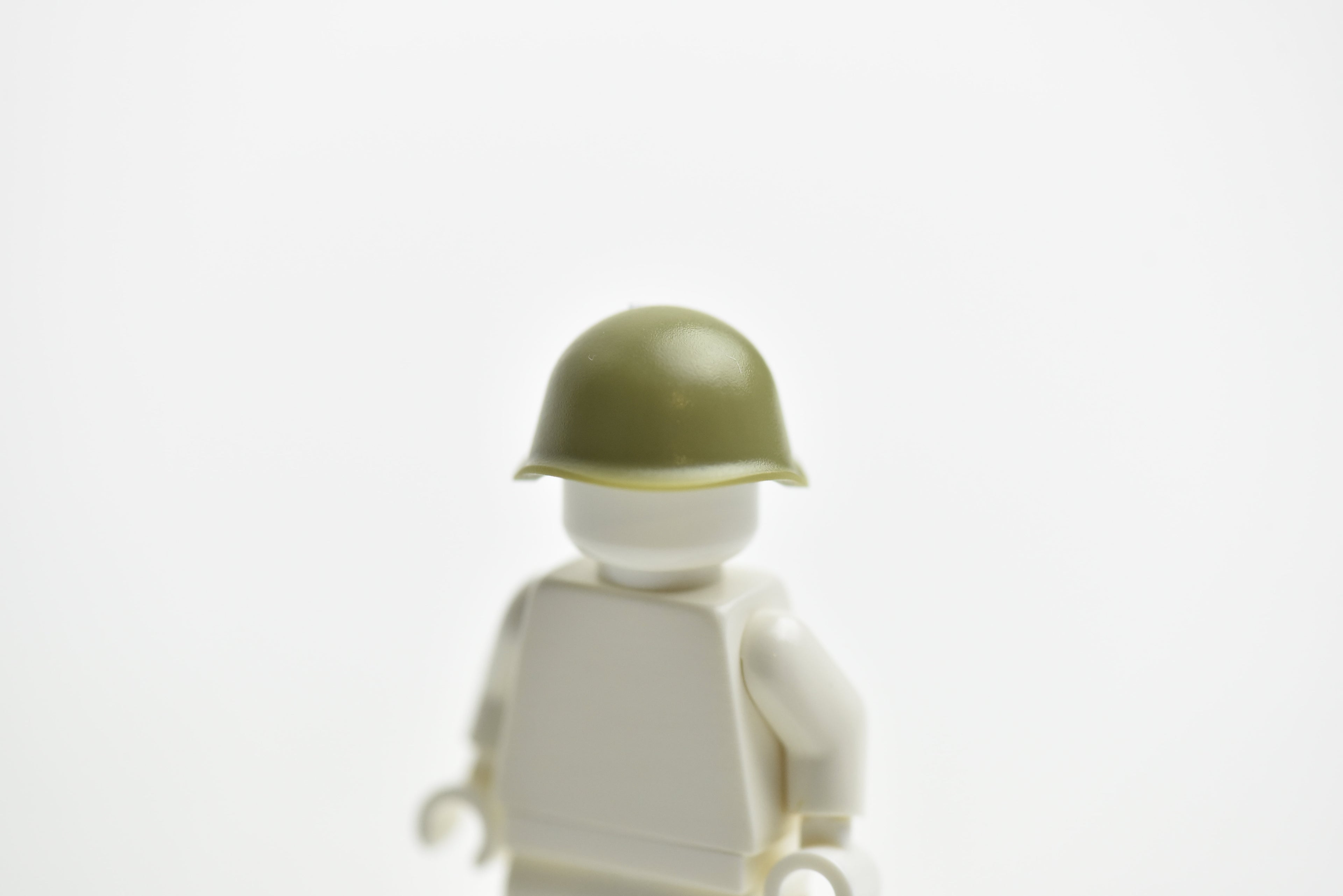 SSh-40 Russian Helmet (Olive or Dark Tan)