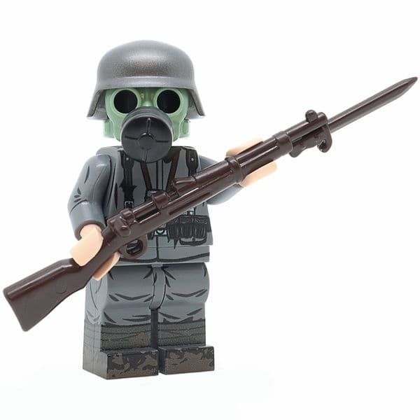 PRE-ORDER WW1 German Soldier with Gas Mask