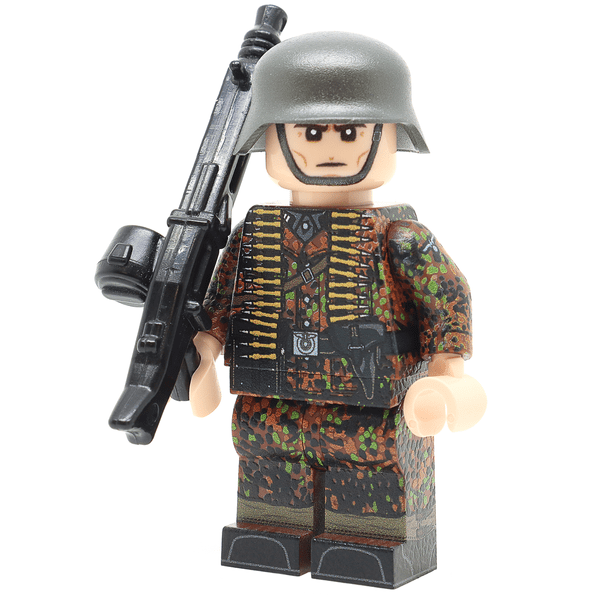 WW2 German in Dot44 (Machine Gun) Dark