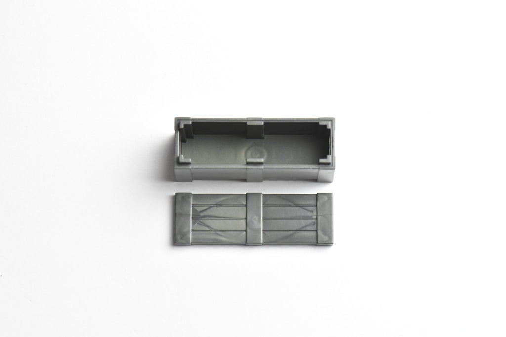 Crate with Lid (Gunmetal or Tan)