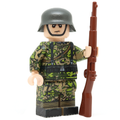 WW2 German Rifleman in Oak Camo (Spring)